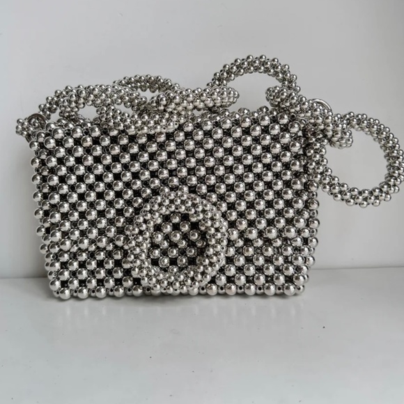 Handbags - Stylish Silver beaded purse!